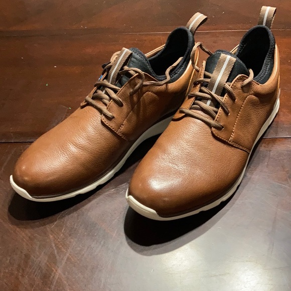 johnston & murphy xc4 prentiss plain toe sneaker